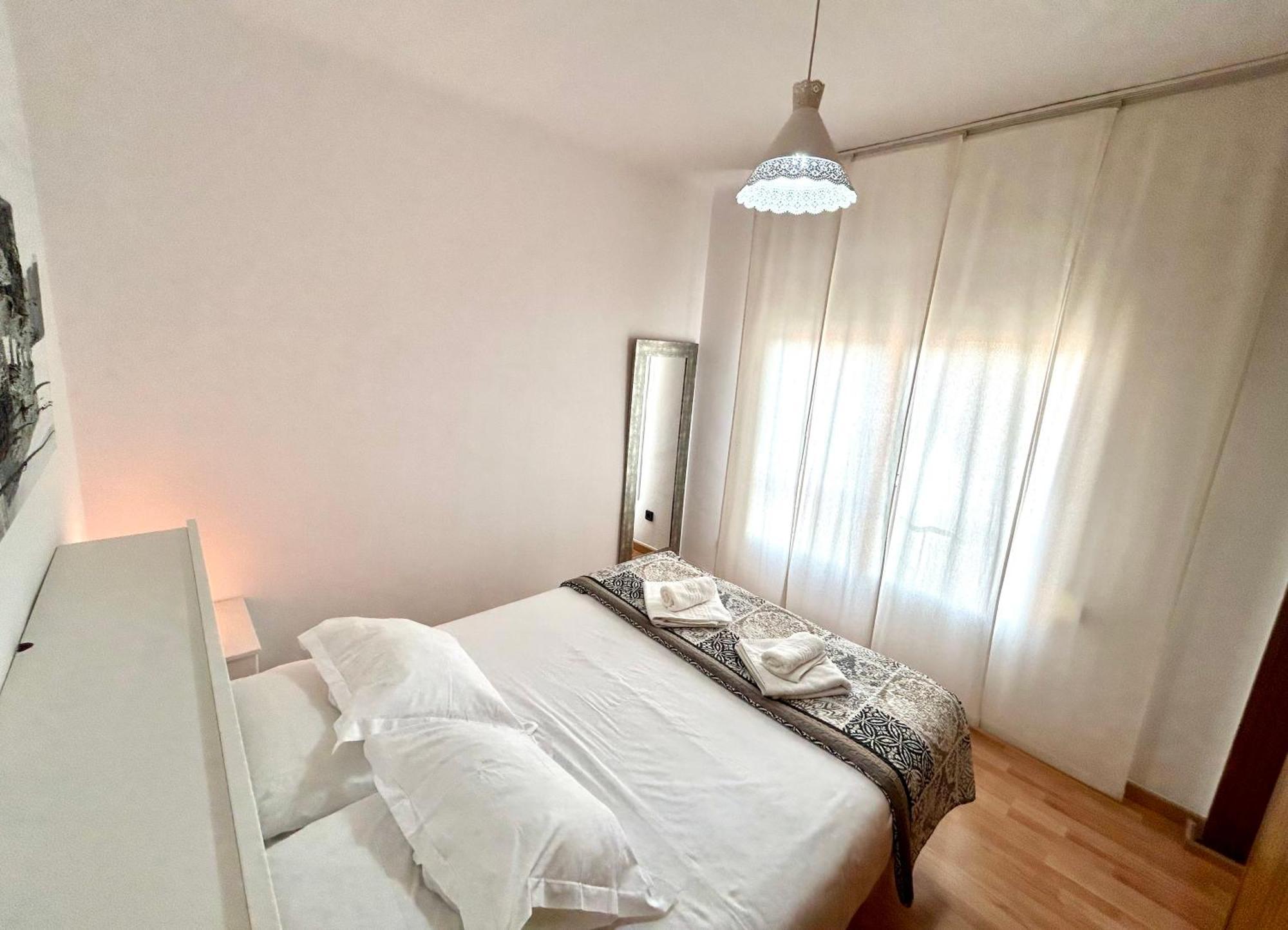 ברצלונה Apartment Carrer D'Olesa מראה חיצוני תמונה